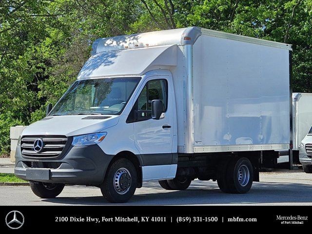 BUY MERCEDES-BENZ SPRINTER 3500 2024 CAB CHASSIS 144 WB, Local Autos Online LLC